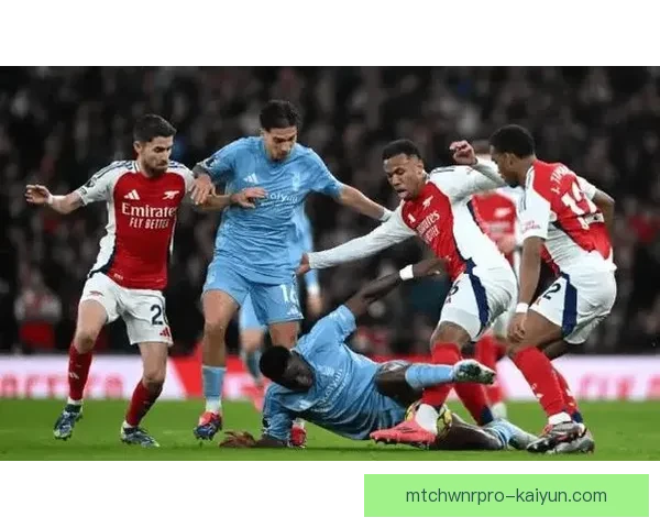 英超劲旅争夺战白热化，曼联与切尔西迎来赛季巅峰对决值得关注。