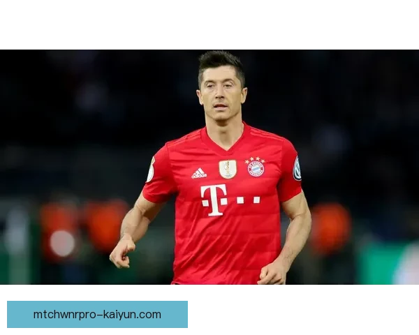 足球球衣配色在新赛季备受关注，展现球队独特风格与竞争力增强