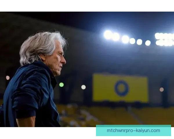 热苏斯无球跑动表现稳健，为球队创造更多进攻机会